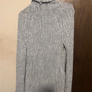 Women’s long sleeve cardigan